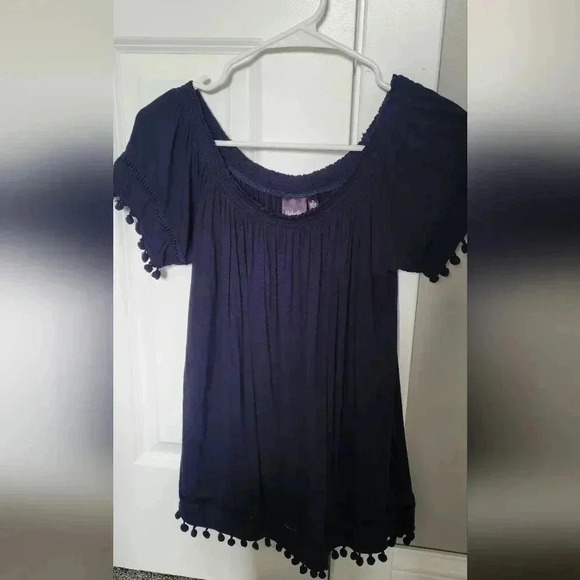 Navy Blue Pom Pom Short Sleeve shirt Women’s Size small - Picture 1 of 5